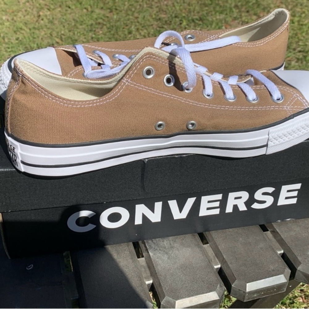 Converse Allstars, unisex 12 Men 14 Women.A00790F color: Sand Dune/White/Black
